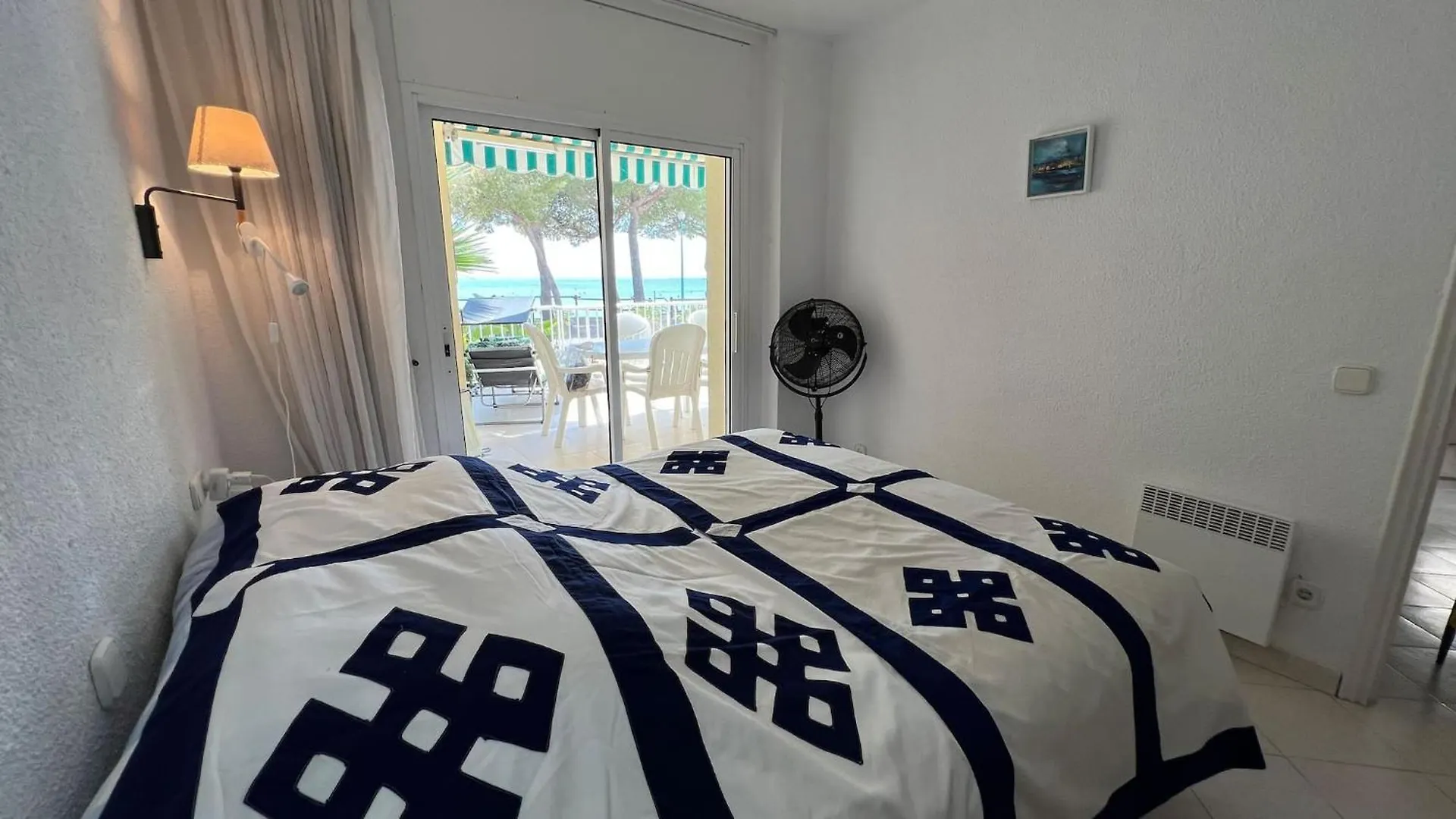 Apartamento En Primera Linea Con Acceso Directo A La Playa En La Almadrava Roses 0*,  Spanyolország