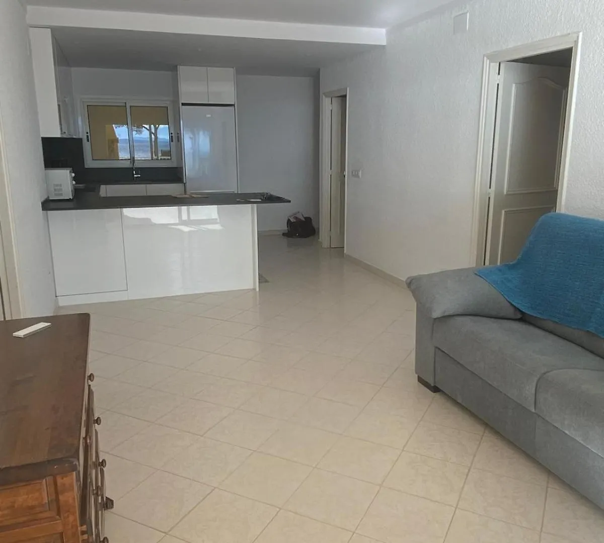 Apartamento En Primera Linea Con Acceso Directo A La Playa En La Almadrava Roses 0*,